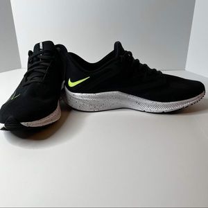 Mens nike running shoe